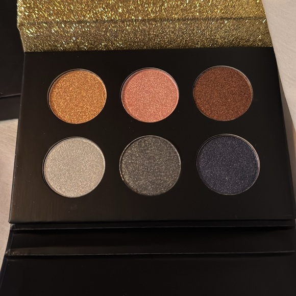 All that Shimmers Eye Palette NEW IN BOX - perfect for any occasion!!! - Picture 3 of 6